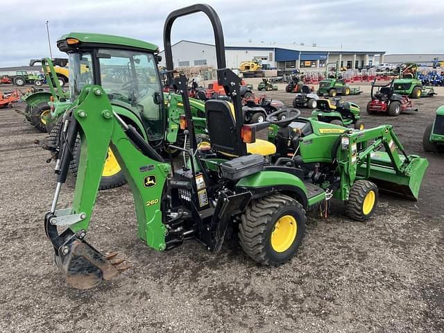 Image of John Deere 1026R equipment image 3