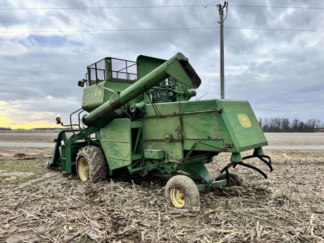 Image of John Deere 105 equipment image 1