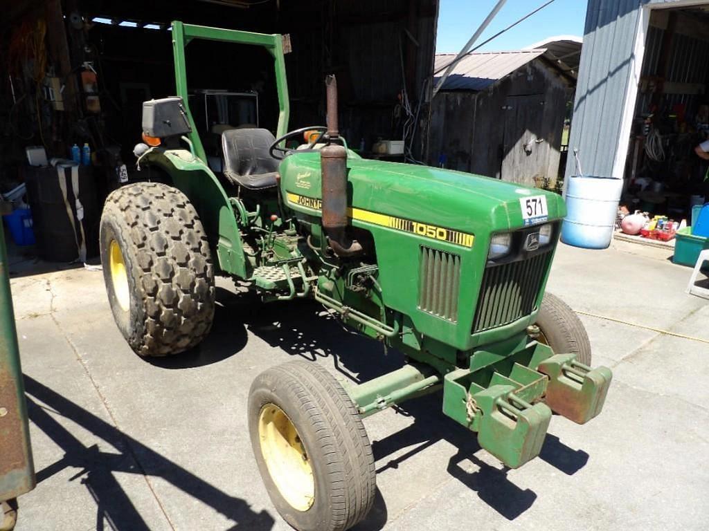 Image of John Deere 1050 Primary image