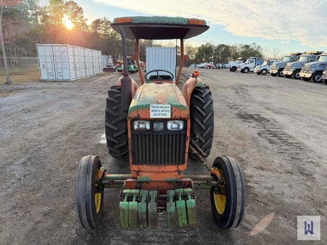 Image of John Deere 1050 equipment image 2