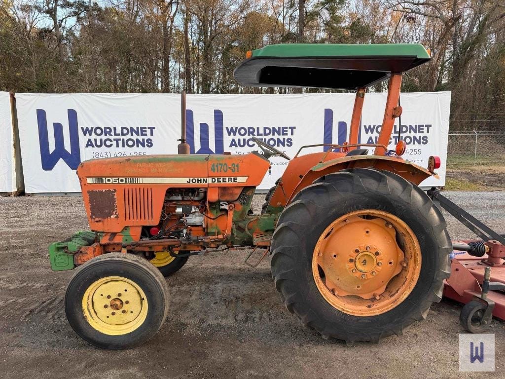 John Deere 1050 Equipment Image0