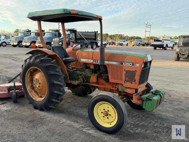 Image of John Deere 1050 equipment image 3