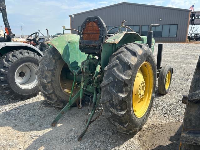 Image of John Deere 1050 equipment image 3