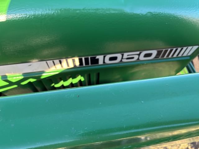 Image of John Deere 1050 equipment image 1