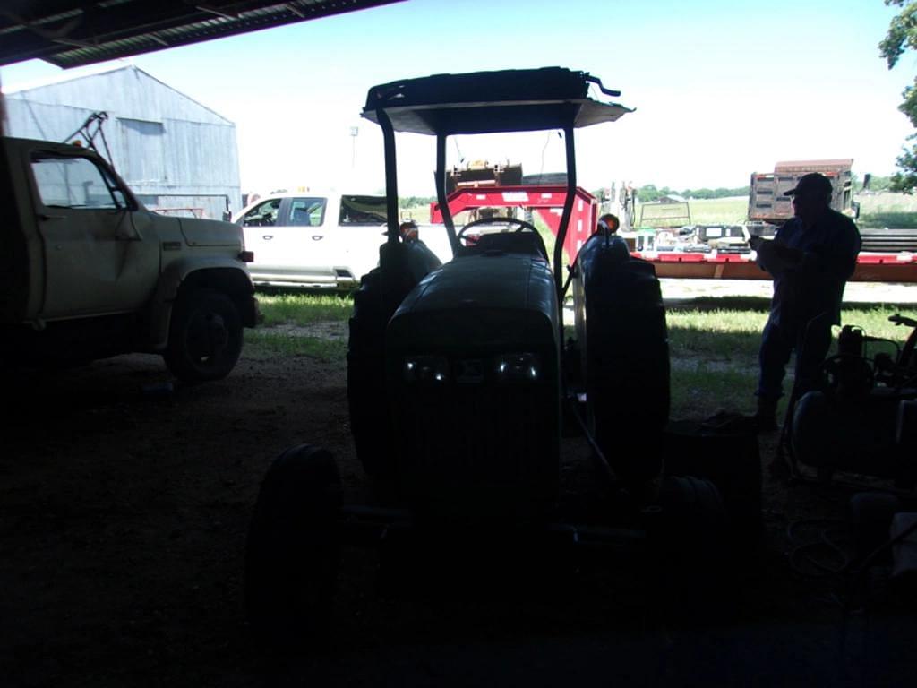 Image of John Deere 1050 Image 1
