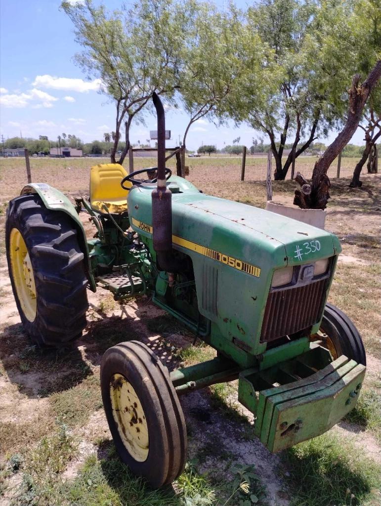 Image of John Deere 1050 Primary image