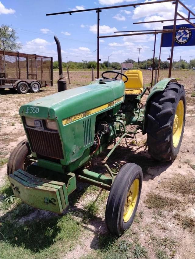 Image of John Deere 1050 equipment image 1