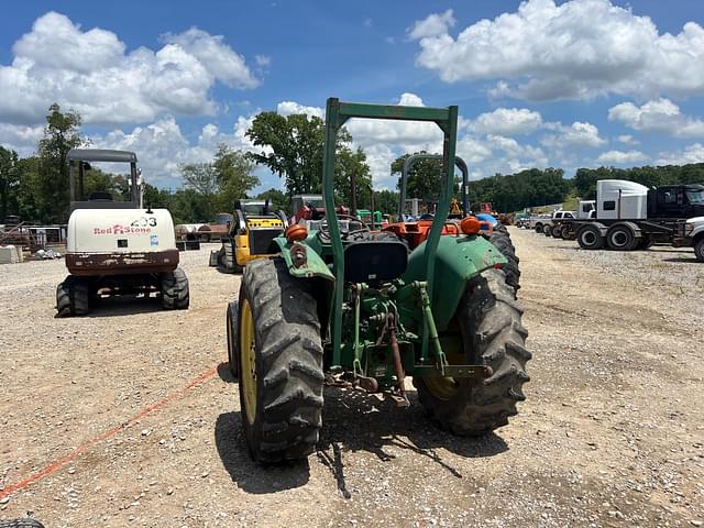 Image of John Deere 1050 equipment image 1