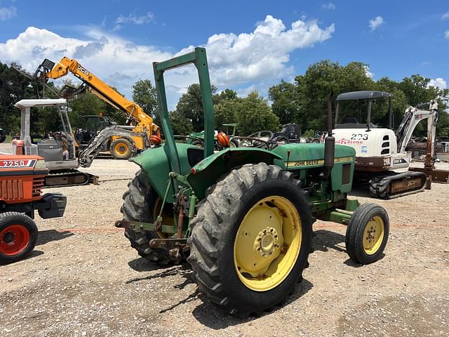 Image of John Deere 1050 equipment image 3