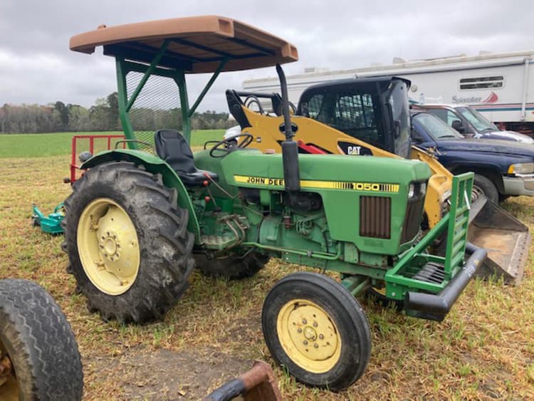 SOLD John Deere 1050 Tractors Less than 40 HP Tractor Zoom
