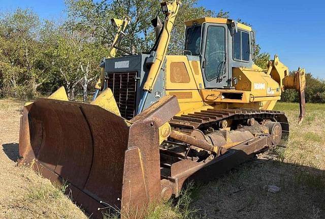 Image of John Deere 1050C equipment image 1