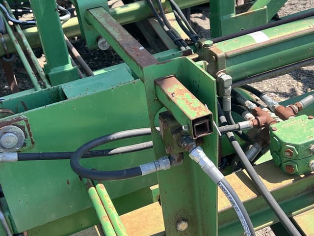 Image of John Deere 1060 equipment image 4