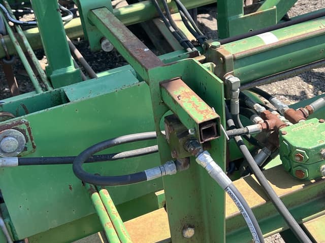 Image of John Deere 1060 equipment image 4