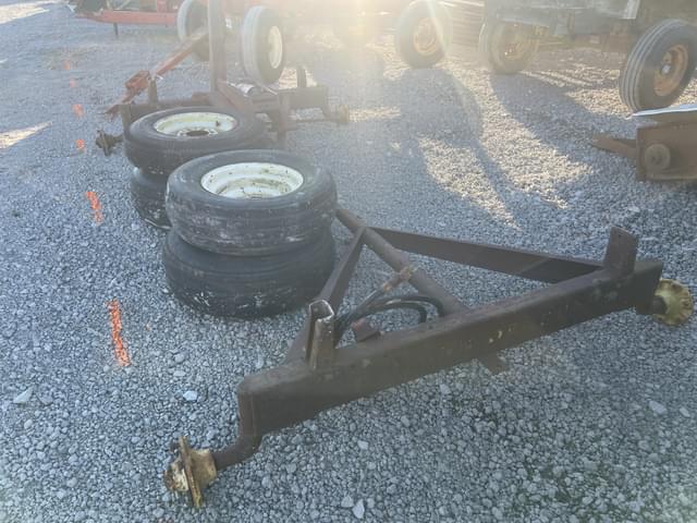 Image of John Deere 1064 equipment image 1