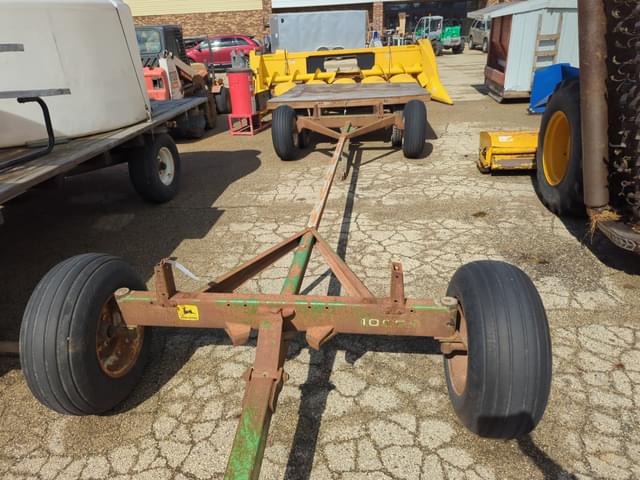 Image of John Deere 1065 equipment image 2