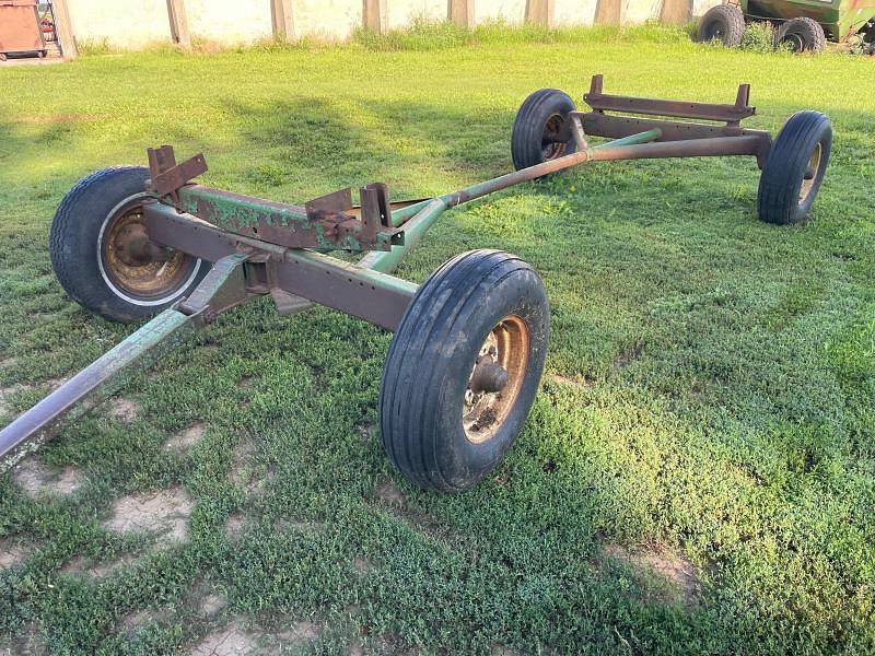 Image of John Deere 1065 Primary image