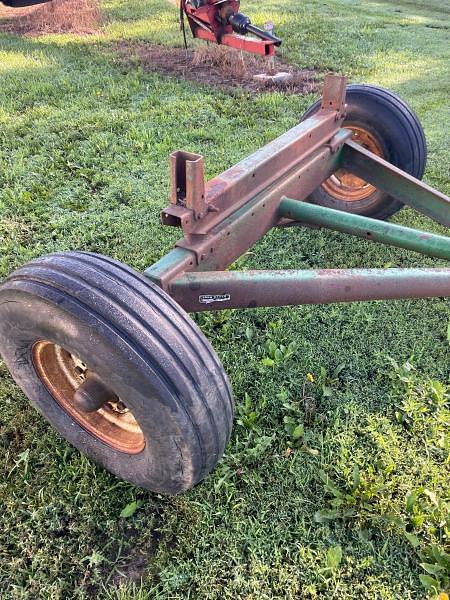 Image of John Deere 1065 equipment image 4