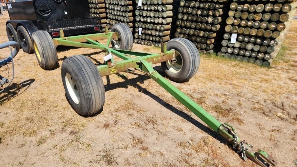 Image of John Deere 1065 Image 0