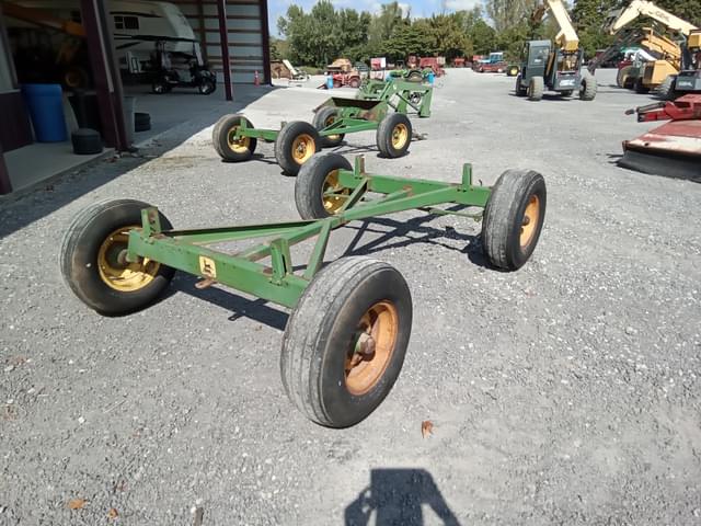 Image of John Deere 1065 equipment image 4