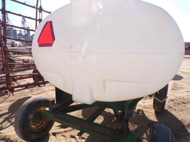 Image of John Deere 1065A equipment image 4