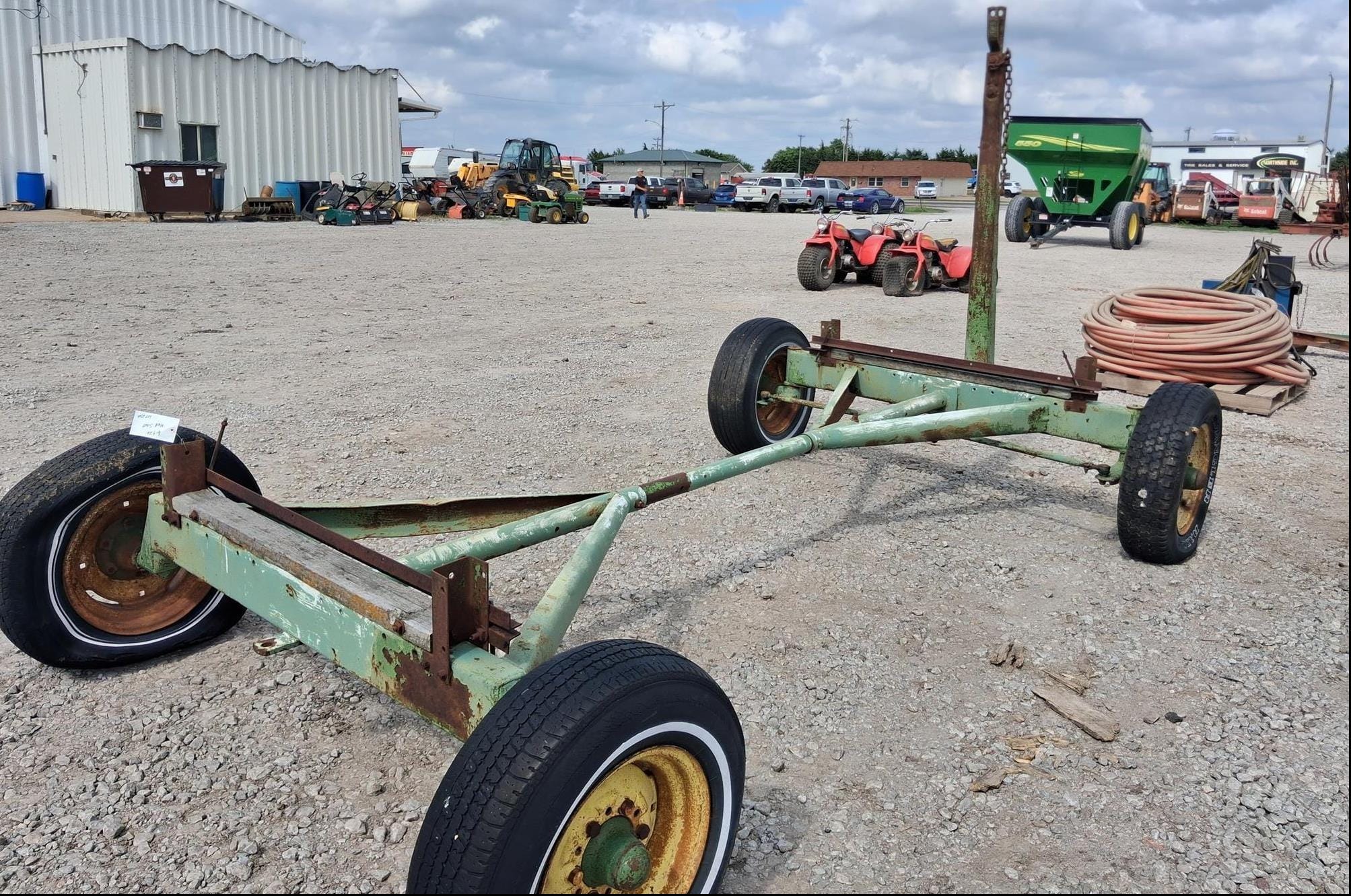 John Deere 1065A Equipment Image0