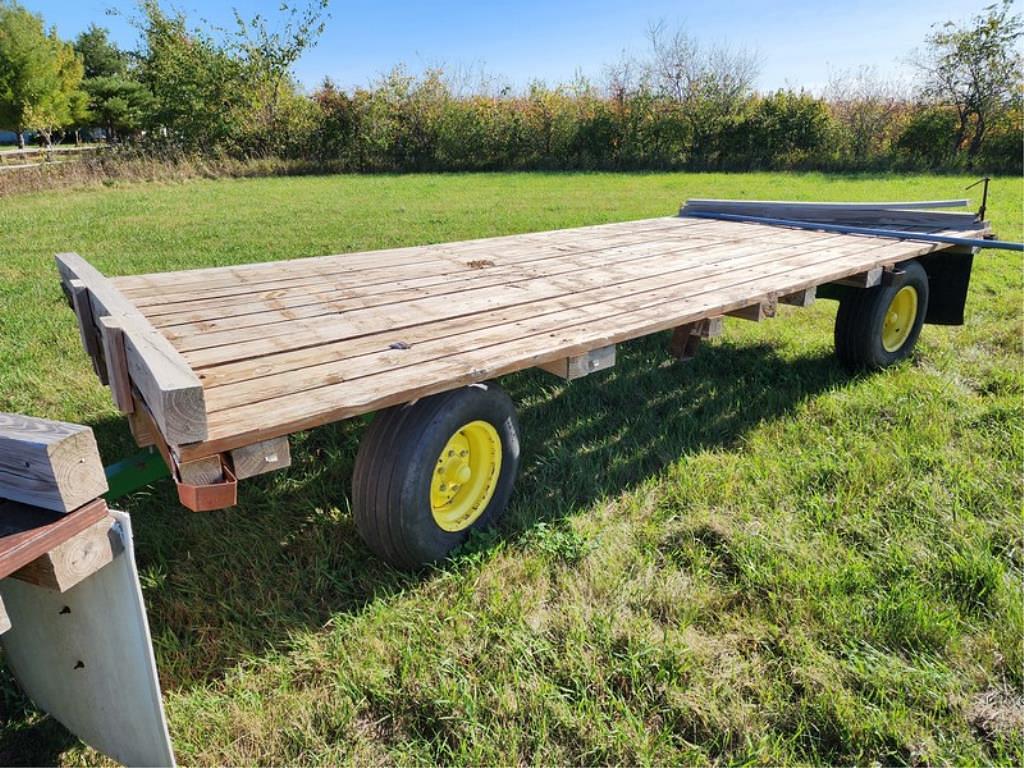 Image of John Deere 1065A Primary image