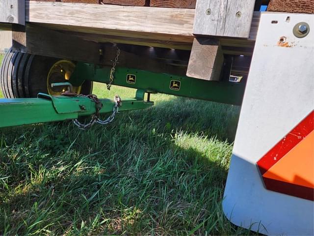 Image of John Deere 1065A equipment image 2