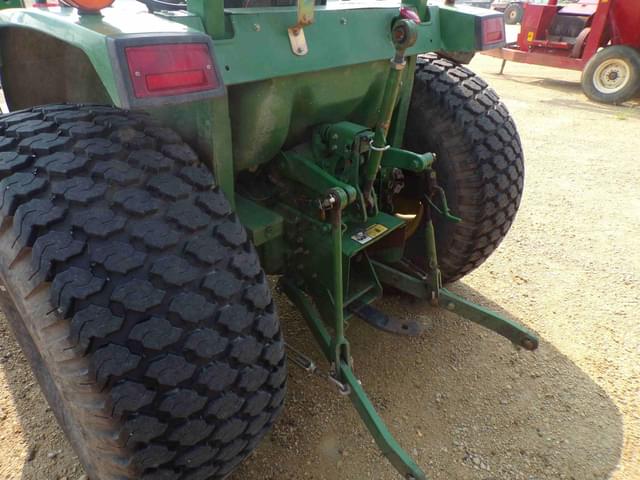 Image of John Deere 1070 equipment image 4