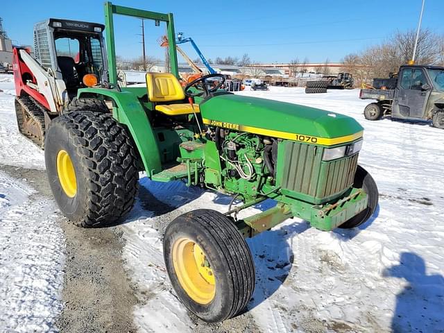 Image of John Deere 1070 equipment image 1