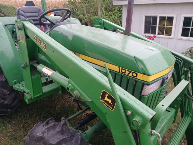 Image of John Deere 1070 equipment image 4