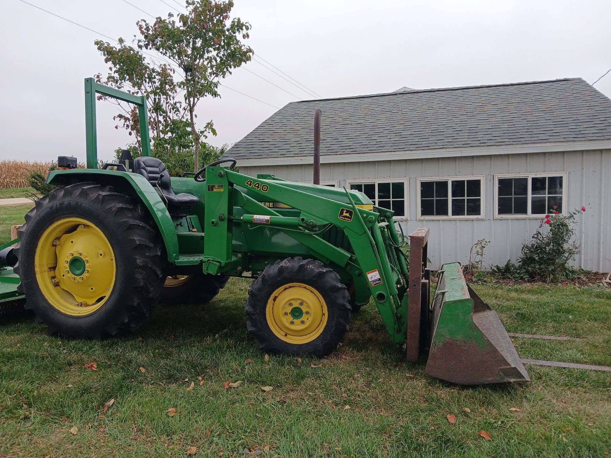 John Deere 1070 Equipment Image0