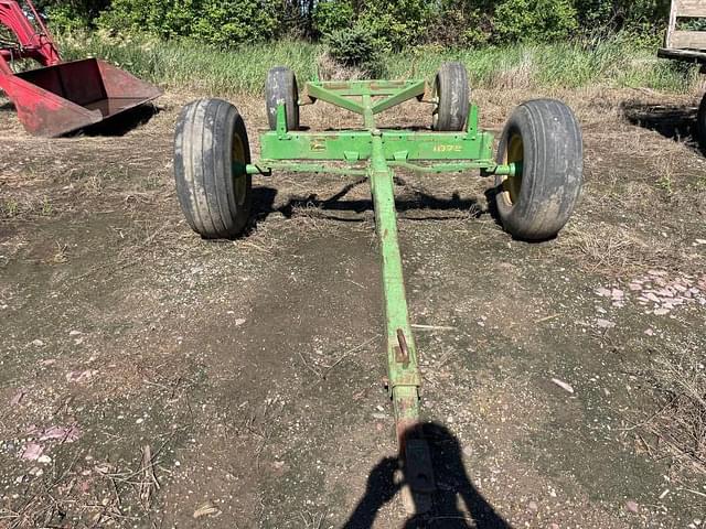 Image of John Deere 1075 equipment image 1