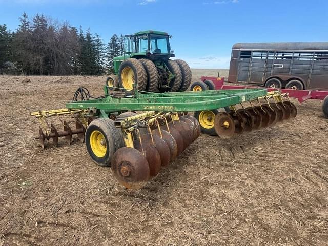 Image of John Deere 110 equipment image 4