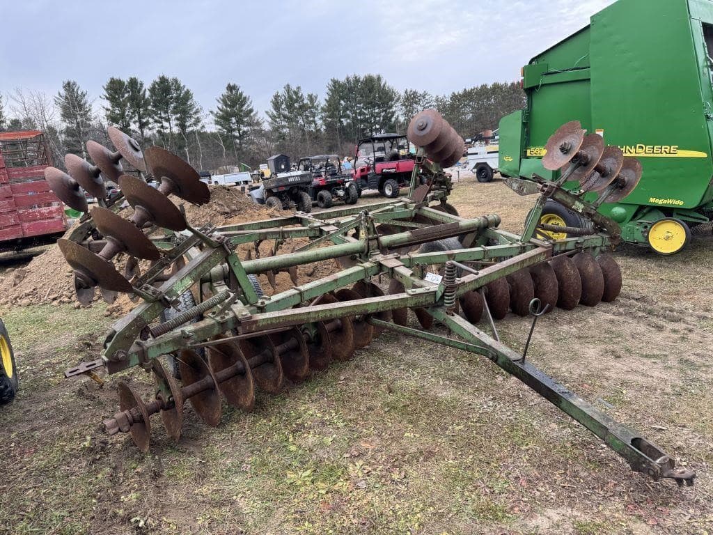 Image of John Deere 110 Primary image