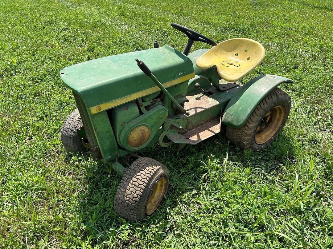 Image of John Deere 110 Primary image