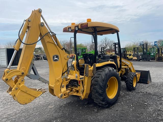 Image of John Deere 110 equipment image 2