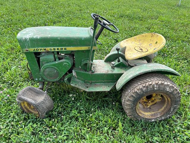 Image of John Deere 110 equipment image 2