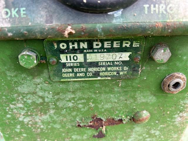 Image of John Deere 110 equipment image 1