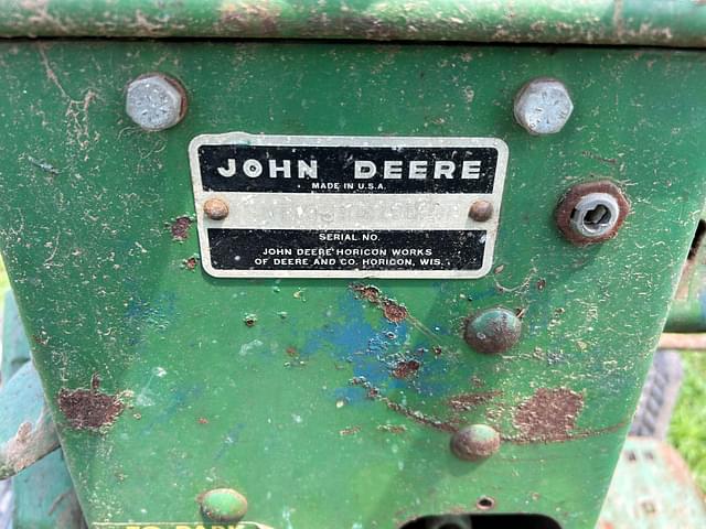 Image of John Deere 110 equipment image 3