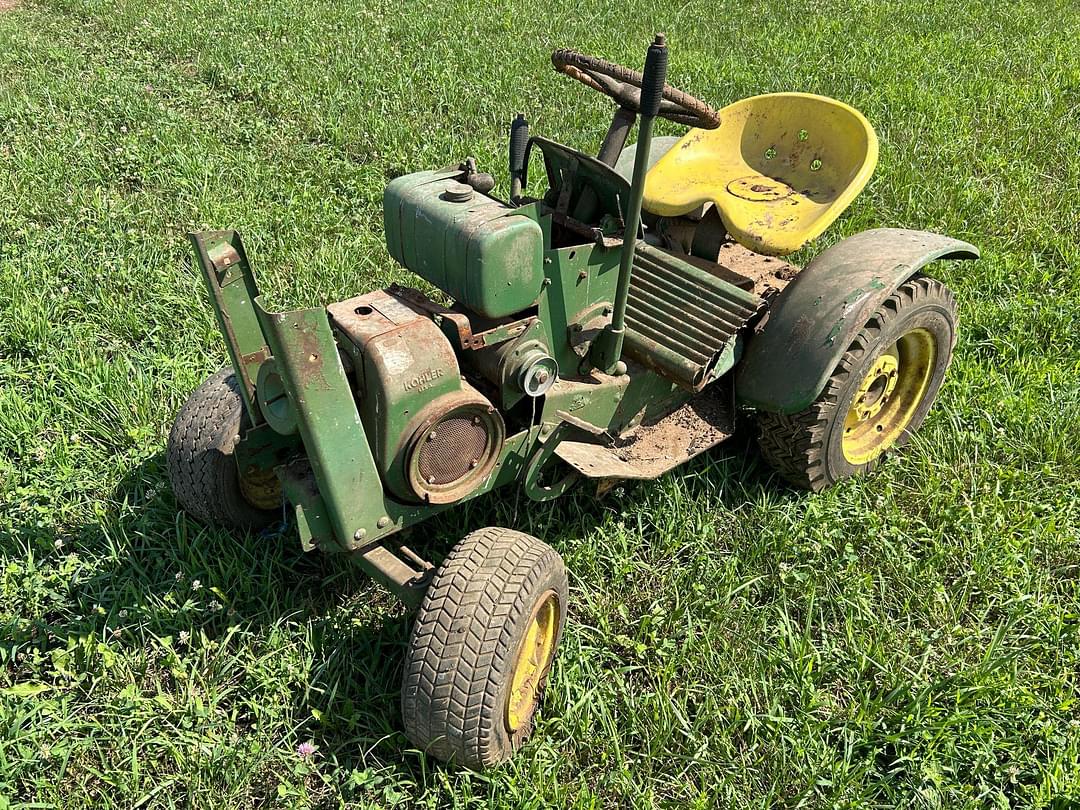 Image of John Deere 110 Primary image