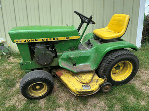 John Deere 110 Image