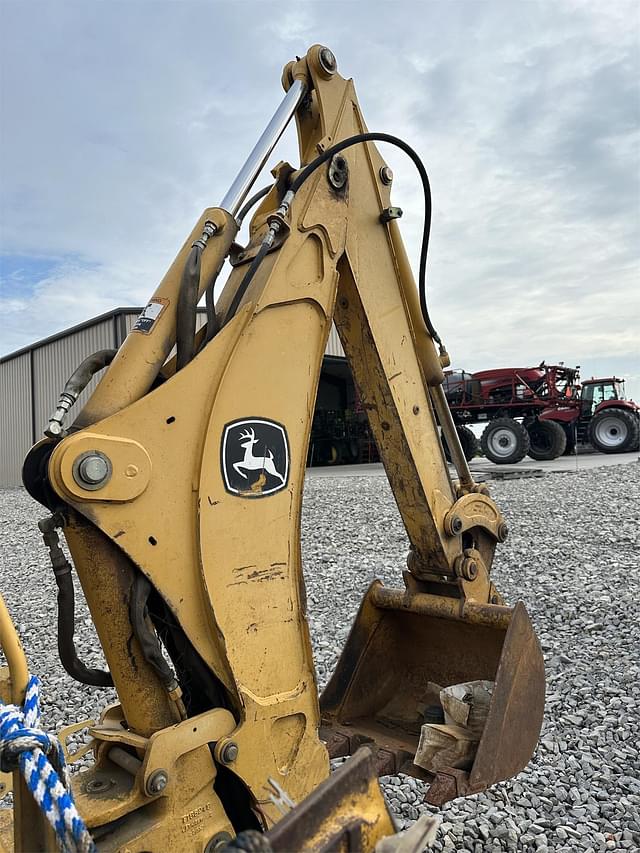 Image of John Deere 110 equipment image 3