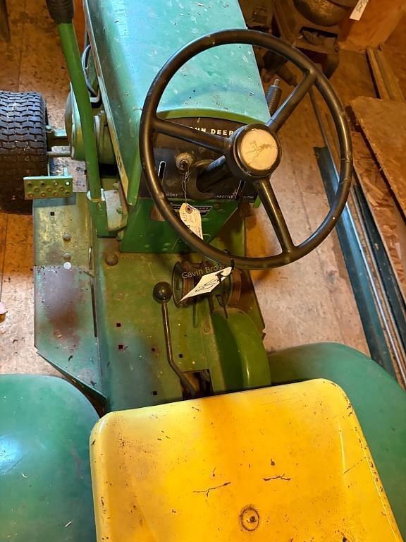 Image of John Deere 110 equipment image 3