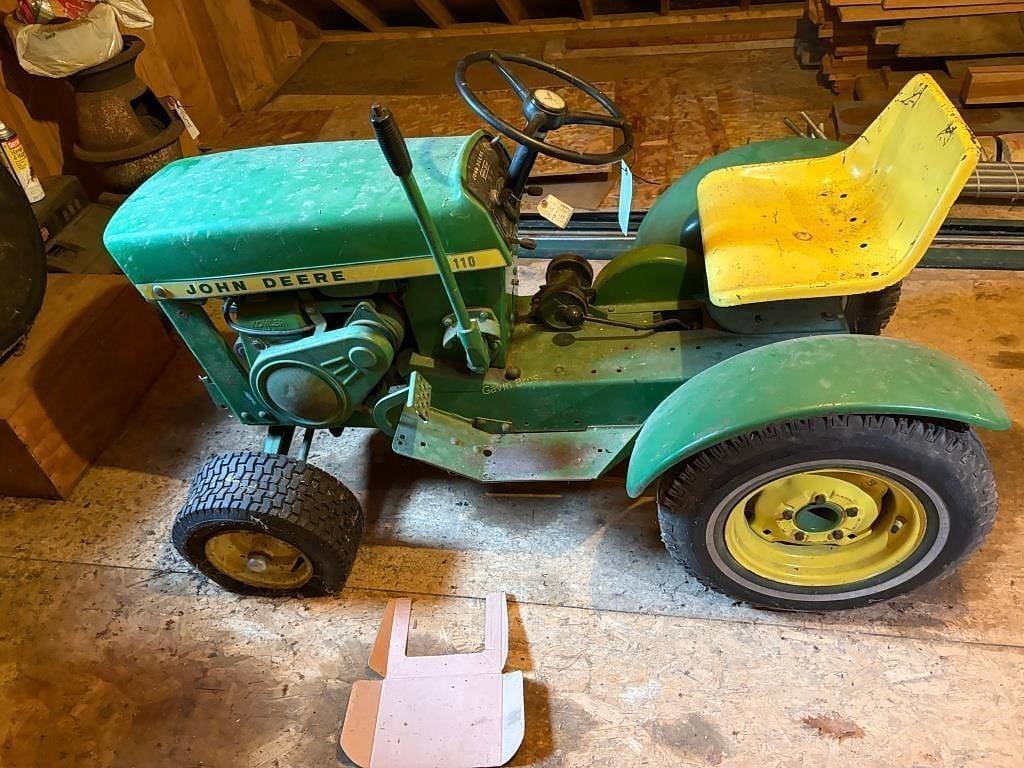 Image of John Deere 110 Primary image