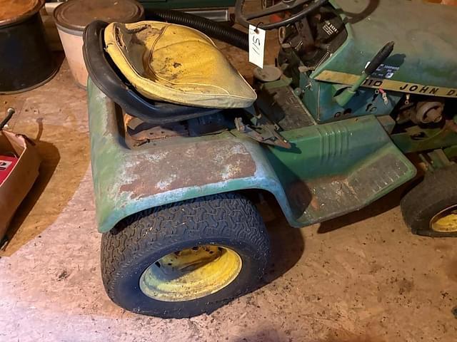 Image of John Deere 110 equipment image 2