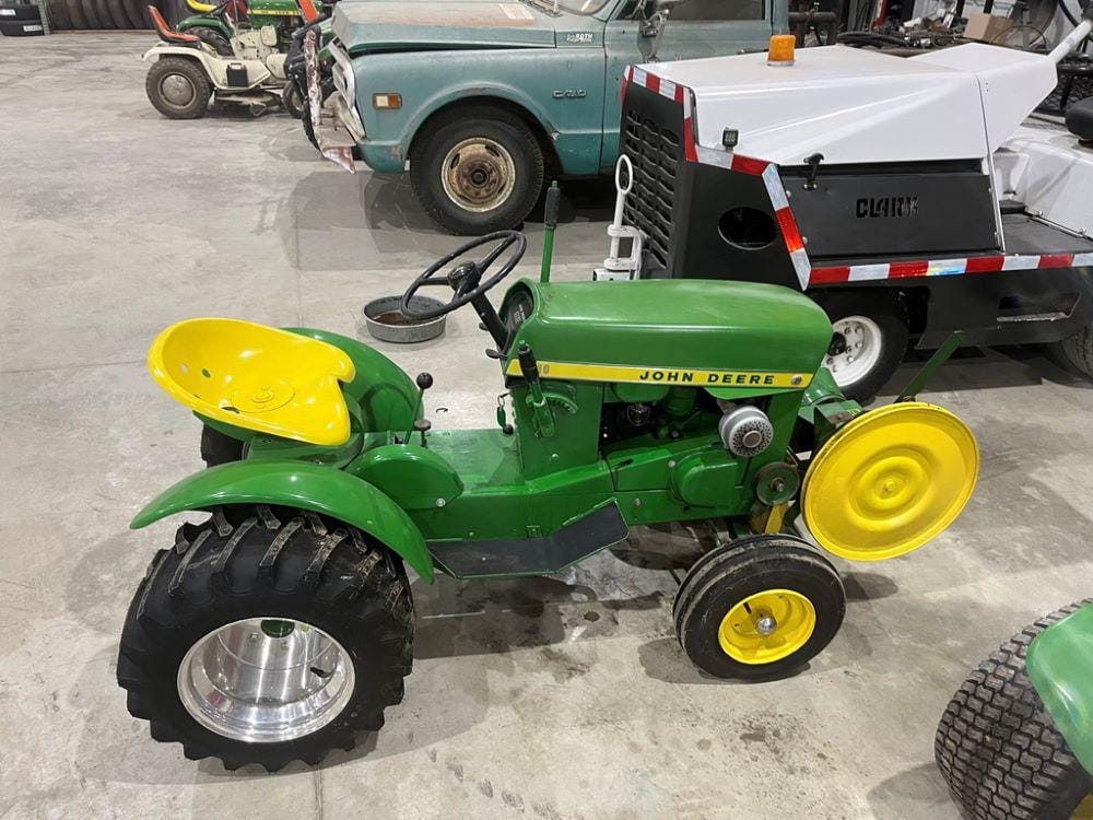 Main image John Deere 110