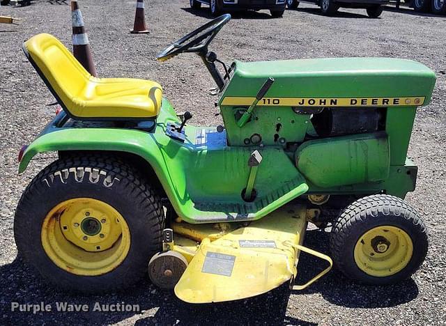 Image of John Deere 110 equipment image 3