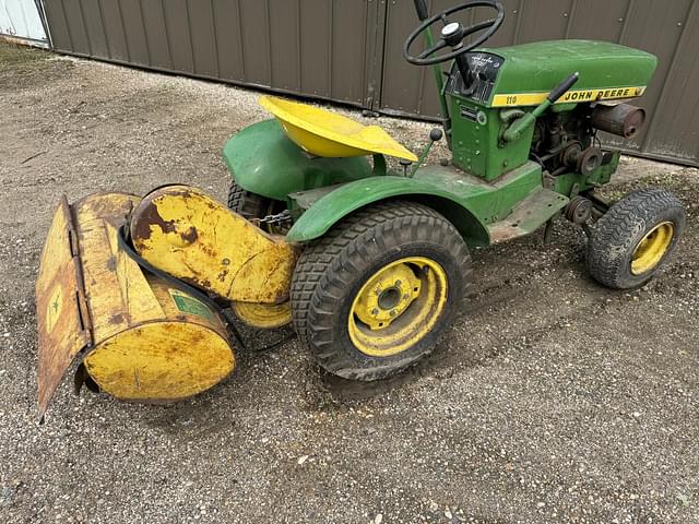 Image of John Deere 110 equipment image 2