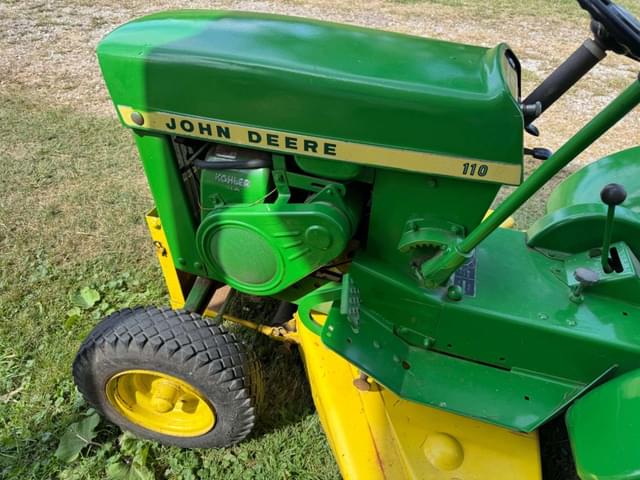 Image of John Deere 110 equipment image 1