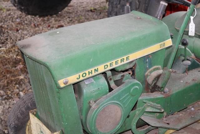 Image of John Deere 110 equipment image 2